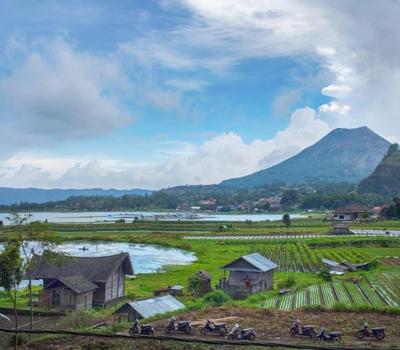 randonnée sur le soleil levant bali mont batur