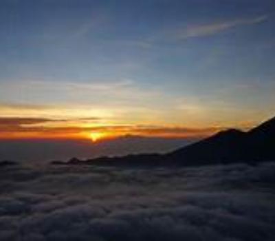 voyage à bali Escalader du mont batur tres impressionant avec un guide francophone balinais