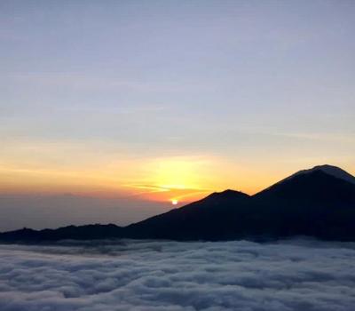 voyage à Bali FAITES L'ASCENCION DU MONT BATUR EN SAFARI volkswagen jeep