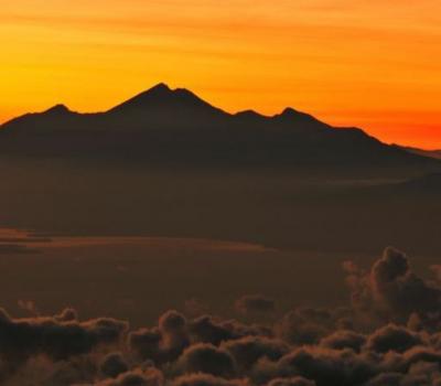 volcan batur actif randonnée à bali très magnifique et les visites,balilabelle