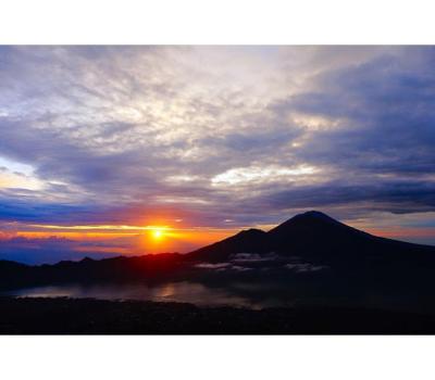 mont batur randonnée au panoramique entre la montagne et le lac