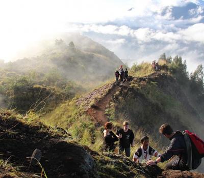 randonnée mont batur voir le lever de soleil