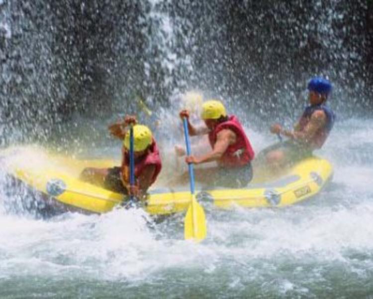 voyage à bali avec activité de la randonnée a sidemen  et rafting-balilabelle