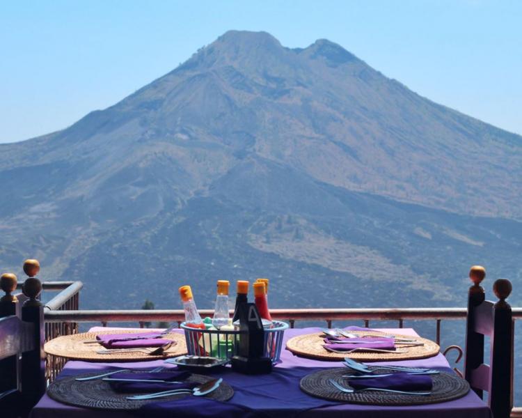 randonnée au  lever de soleil au mont Batur, et cours de cuisine