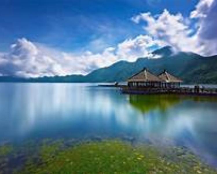 ascension du mont batur,  la beauté du lac Batur et le lever du soleil