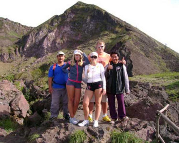 l'ascension du mont batur trés etonnant