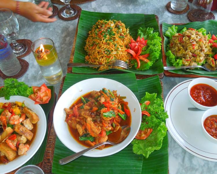 randonnée au village d'ubud et cours de cuisine avec un guide francophone  balinais-balilabelle
