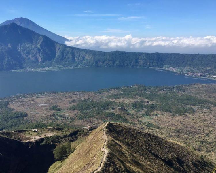 Bali randonnée au Mont Batur  au lever de soleil  avec un guide expérimenté