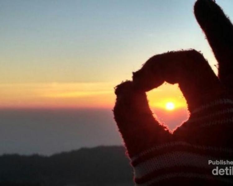 Le mont Batur est très charmant avec le beau lever de soleil ,balilabelle