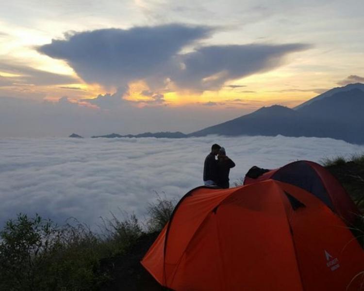 la rondonnée au mont Batur est très incroyable, surtout avec le lever du soleil