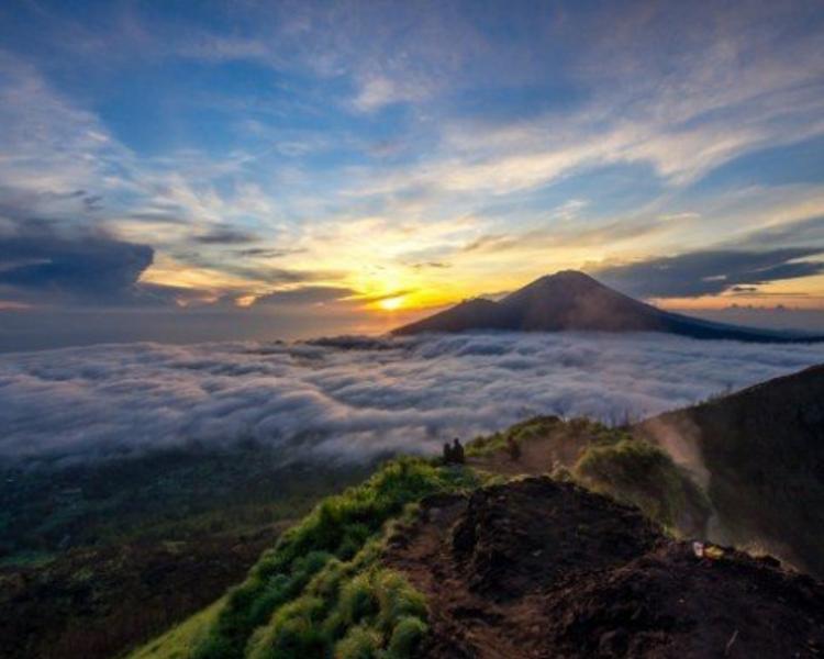 l'ascension du mont batur extraordinaire le soleil levant