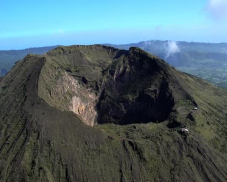 randonnée mont agung karangasem ,bali( 3142m de haut)