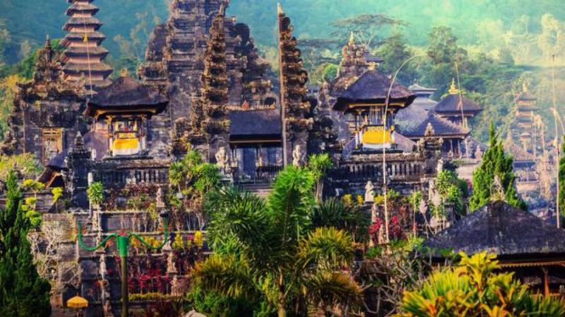 voyager et visiter  des temples à Bali,balilabelle