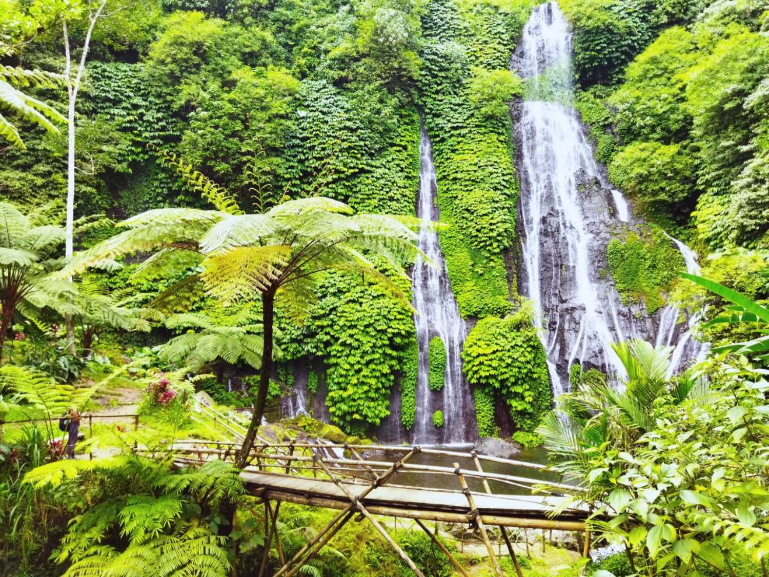 waterfall banyumala2